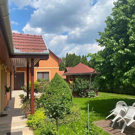 Apartman Dora Hajdúszoboszló Exterior foto
